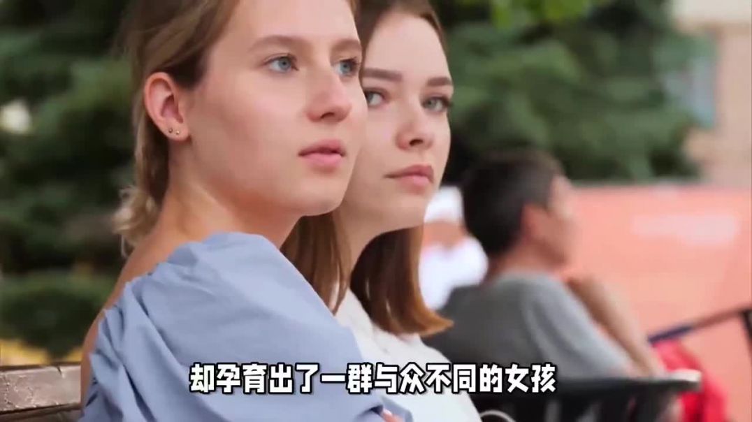 俄罗斯女孩美若天仙，脱下外套后都愣住了