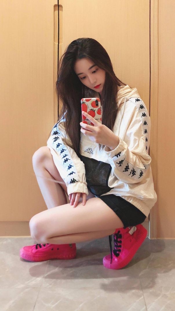 男友用一根香烟就使女友哑口无言
